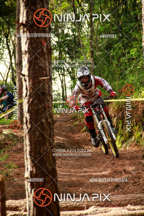 Compra tus fotos del eventoDownhill Pedreira En Fotop