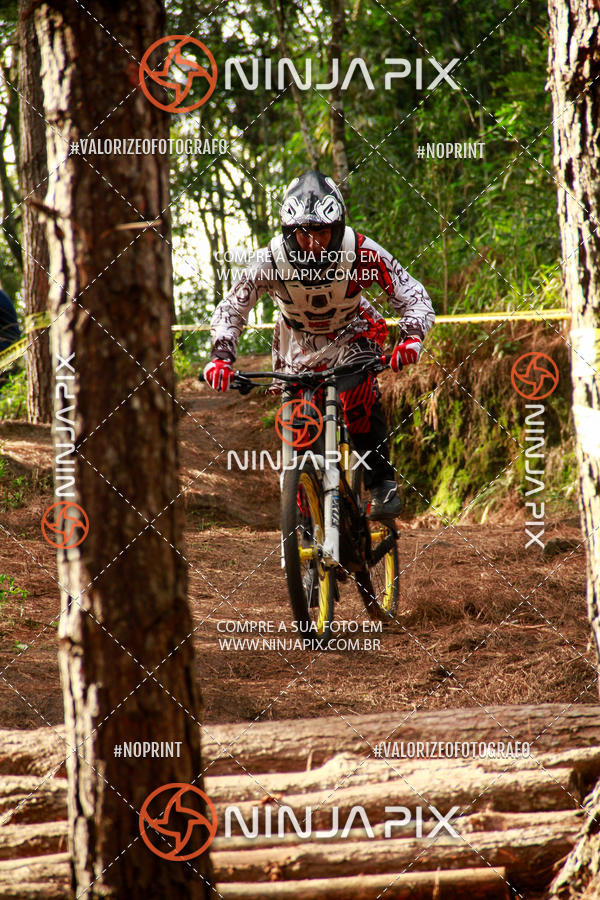 Compra tus fotos del eventoDownhill Pedreira En Fotop