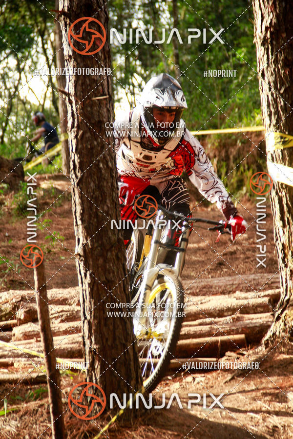 Compra tus fotos del eventoDownhill Pedreira En Fotop