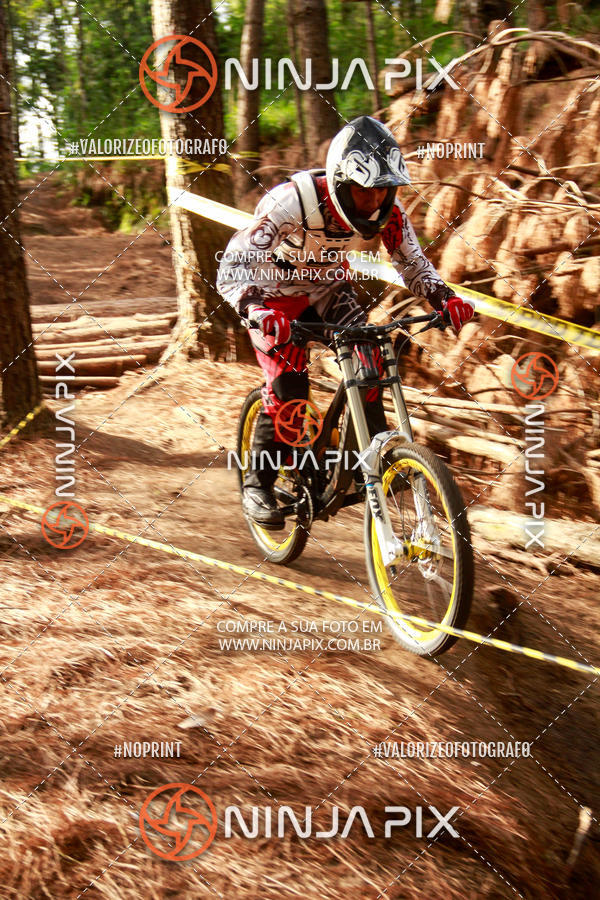 Compra tus fotos del eventoDownhill Pedreira En Fotop