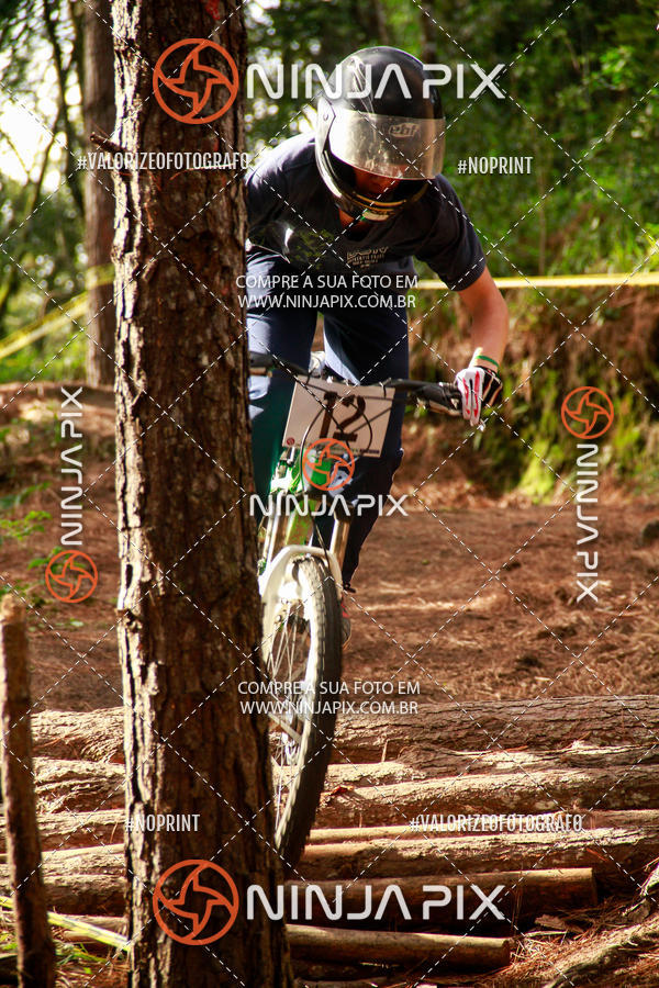 Compra tus fotos del eventoDownhill Pedreira En Fotop