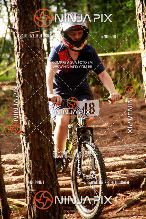 Compra tus fotos del eventoDownhill Pedreira En Fotop
