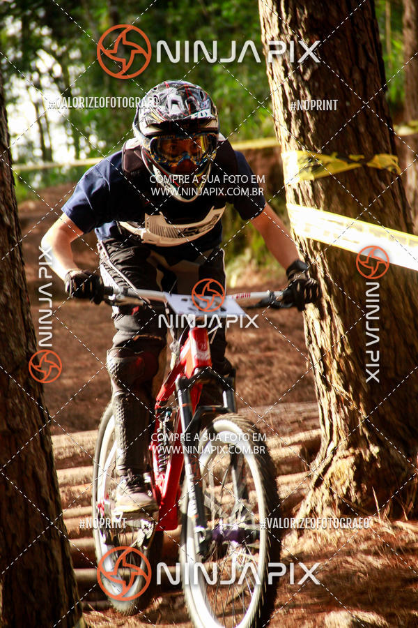 Compra tus fotos del eventoDownhill Pedreira En Fotop