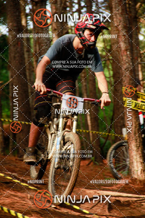 Achetez vos photos de l'vnementDownhill Pedreira sur Fotop