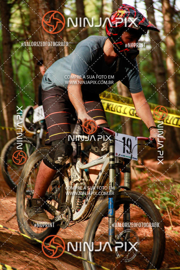 Achetez vos photos de l'vnementDownhill Pedreira sur Fotop