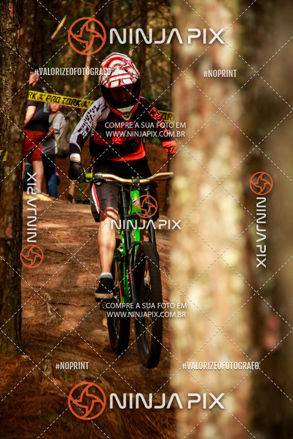 Achetez vos photos de l'vnementDownhill Pedreira sur Fotop