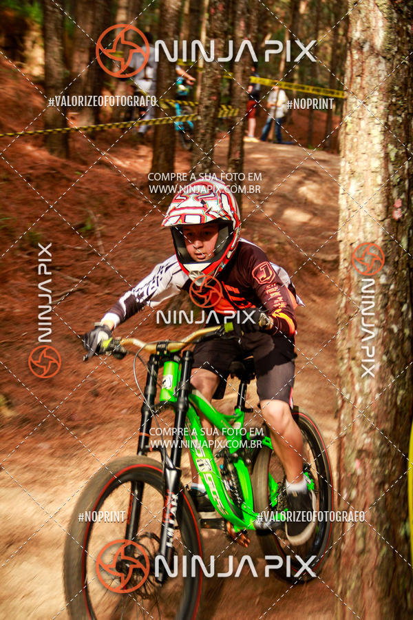 Achetez vos photos de l'vnementDownhill Pedreira sur Fotop