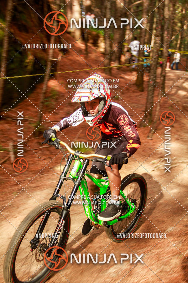 Achetez vos photos de l'vnementDownhill Pedreira sur Fotop