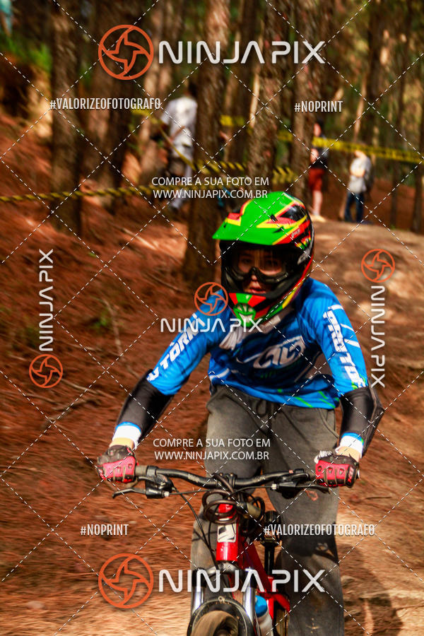 Achetez vos photos de l'vnementDownhill Pedreira sur Fotop