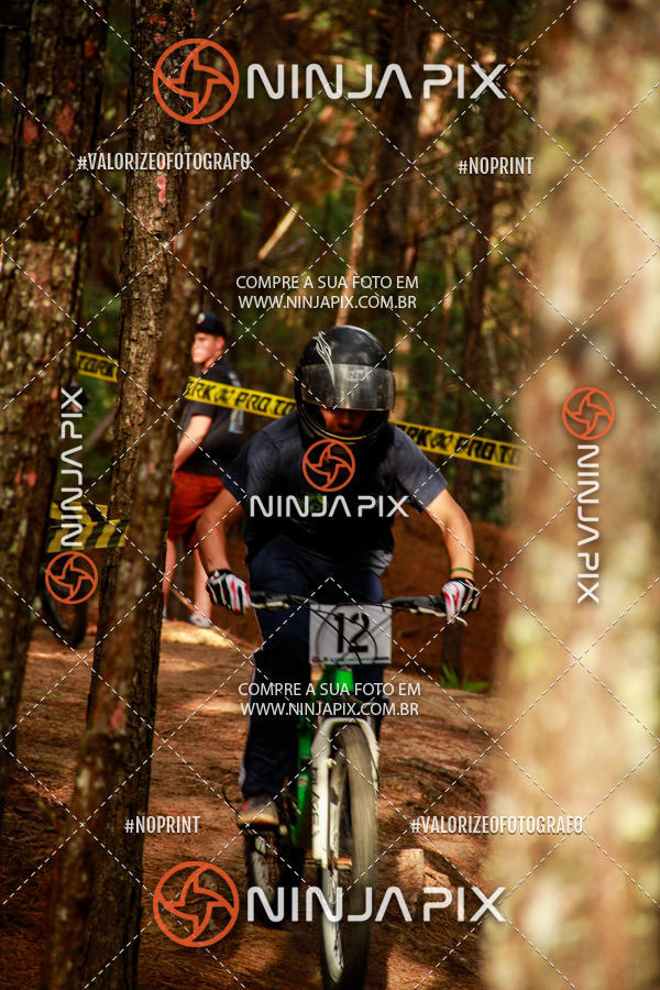 Achetez vos photos de l'vnementDownhill Pedreira sur Fotop