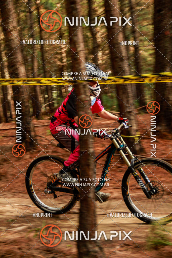 Achetez vos photos de l'vnementDownhill Pedreira sur Fotop