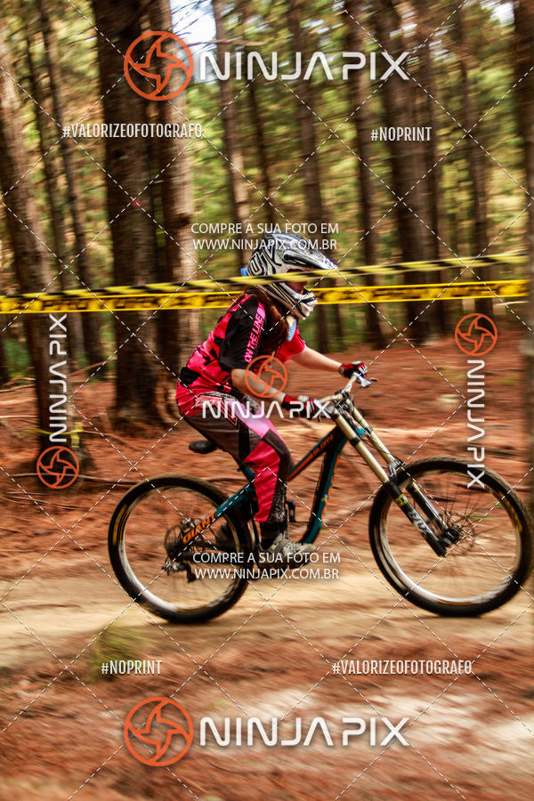 Achetez vos photos de l'vnementDownhill Pedreira sur Fotop