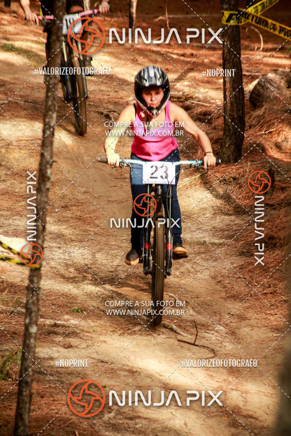 Achetez vos photos de l'vnementDownhill Pedreira sur Fotop