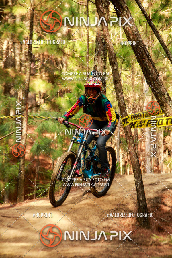Achetez vos photos de l'vnementDownhill Pedreira sur Fotop