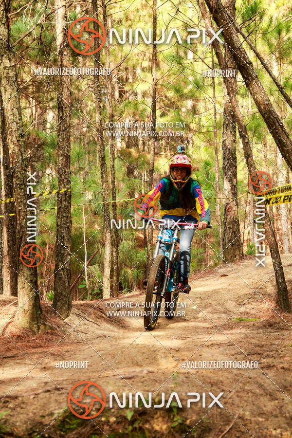 Achetez vos photos de l'vnementDownhill Pedreira sur Fotop