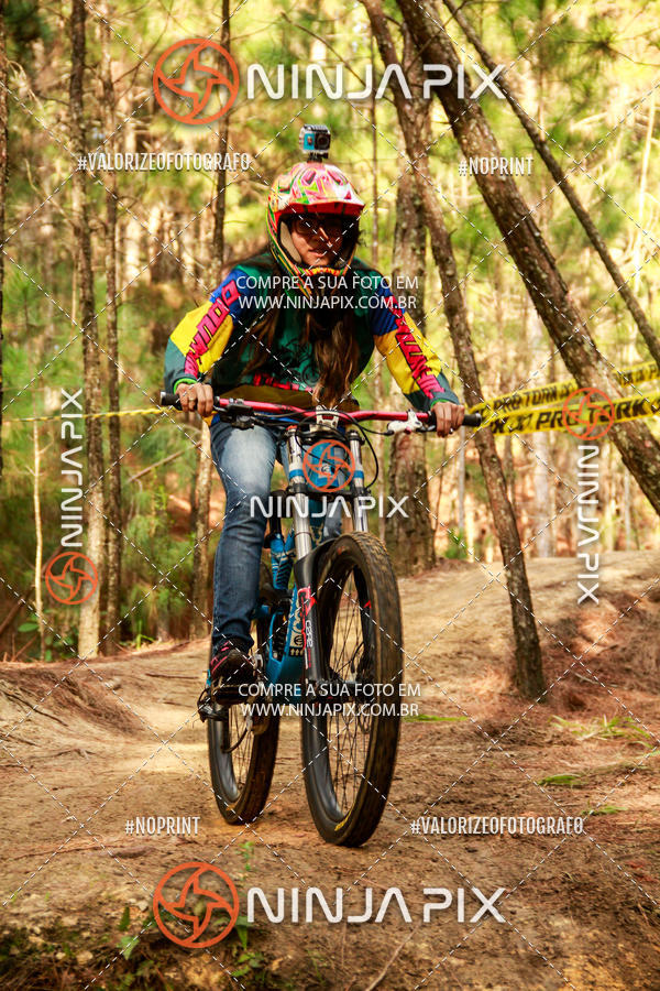 Achetez vos photos de l'vnementDownhill Pedreira sur Fotop