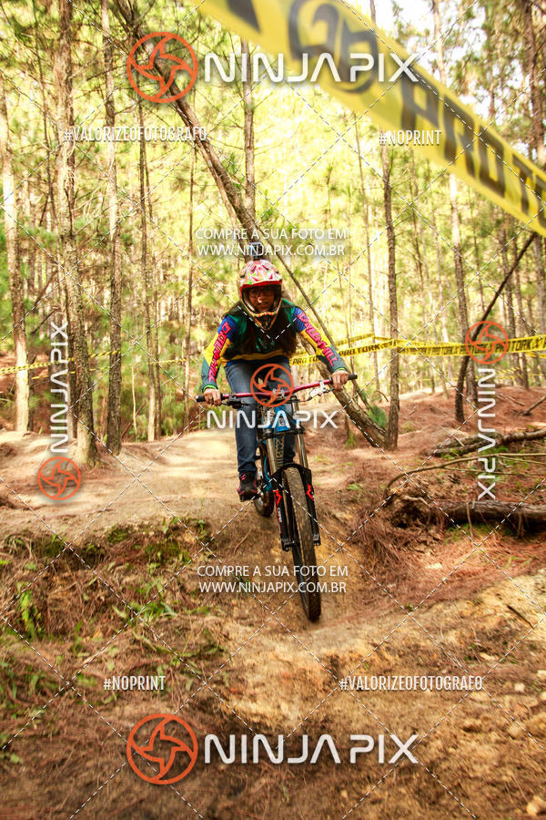 Achetez vos photos de l'vnementDownhill Pedreira sur Fotop