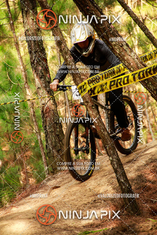 Buy your photos of the eventDownhill Pedreira on Fotop