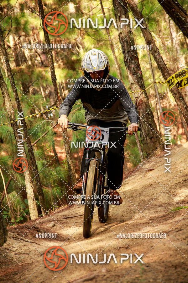Buy your photos of the eventDownhill Pedreira on Fotop