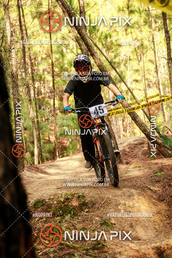 Buy your photos of the eventDownhill Pedreira on Fotop