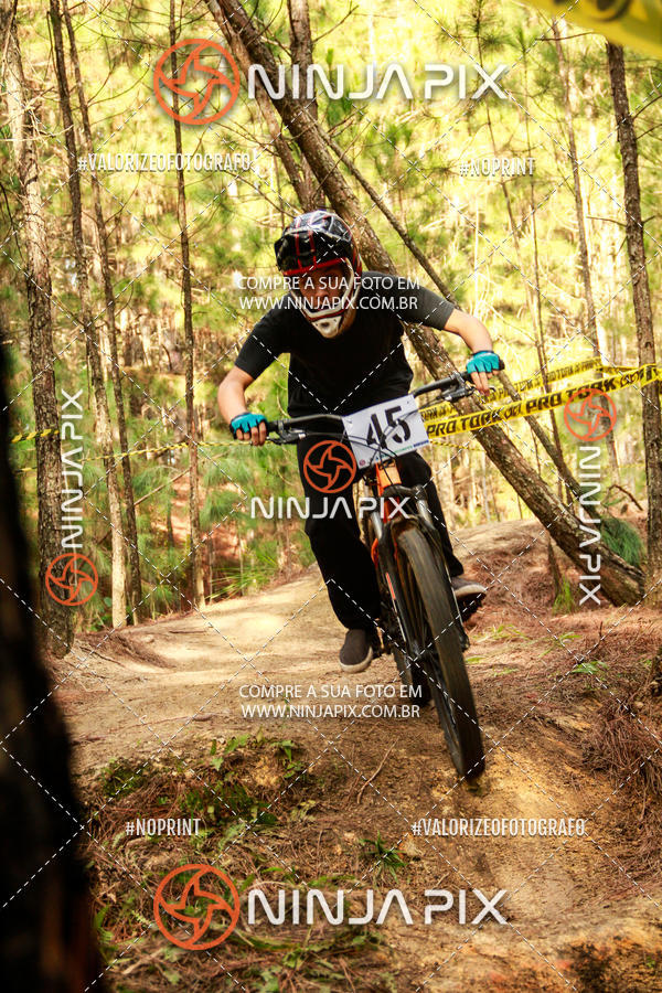 Buy your photos of the eventDownhill Pedreira on Fotop
