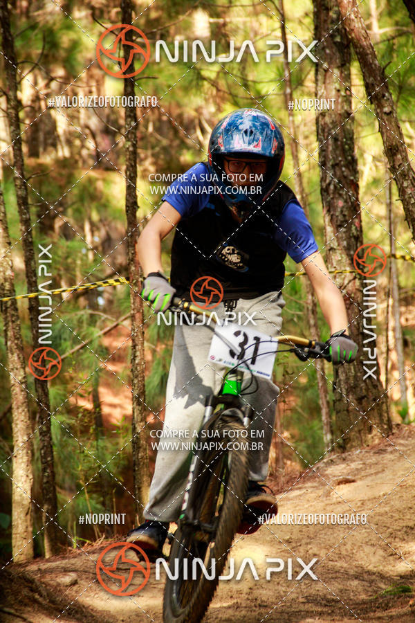 Buy your photos of the eventDownhill Pedreira on Fotop