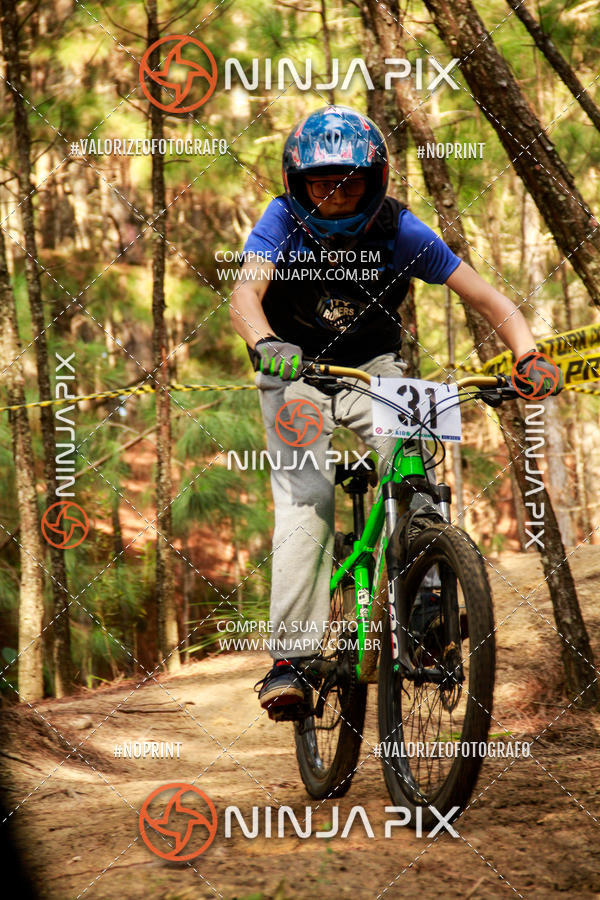 Buy your photos of the eventDownhill Pedreira on Fotop