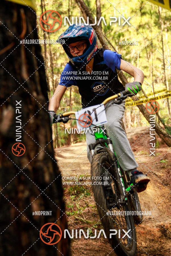 Buy your photos of the eventDownhill Pedreira on Fotop