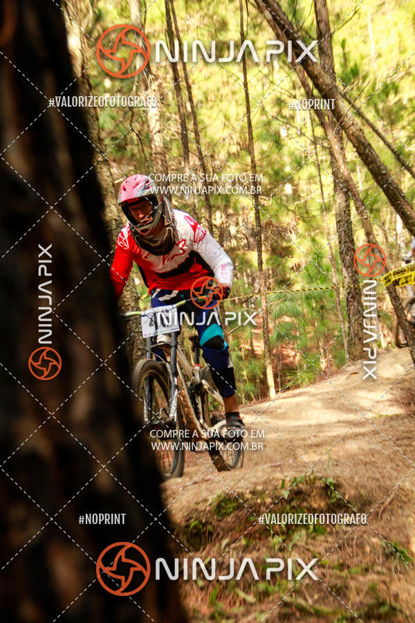 Achetez vos photos de l'vnementDownhill Pedreira sur Fotop