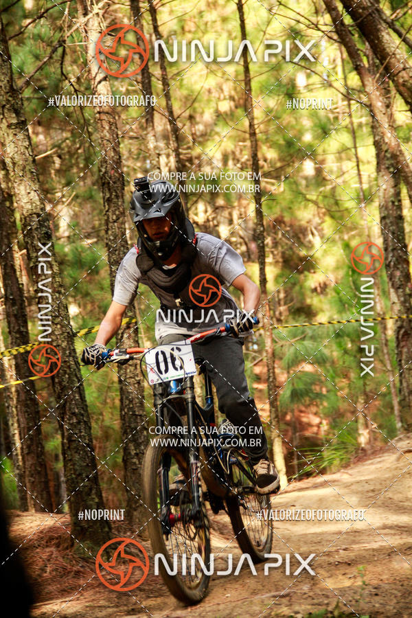 Achetez vos photos de l'vnementDownhill Pedreira sur Fotop