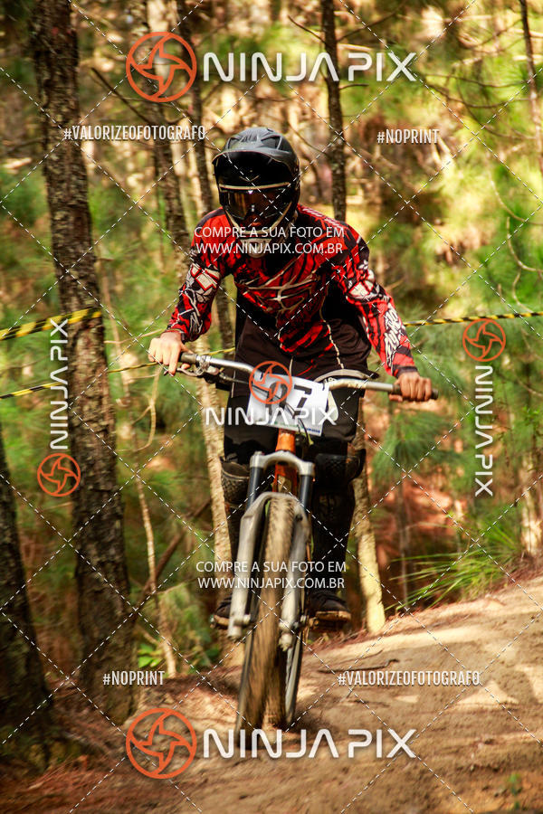 Achetez vos photos de l'vnementDownhill Pedreira sur Fotop