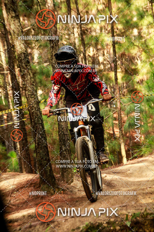 Achetez vos photos de l'vnementDownhill Pedreira sur Fotop