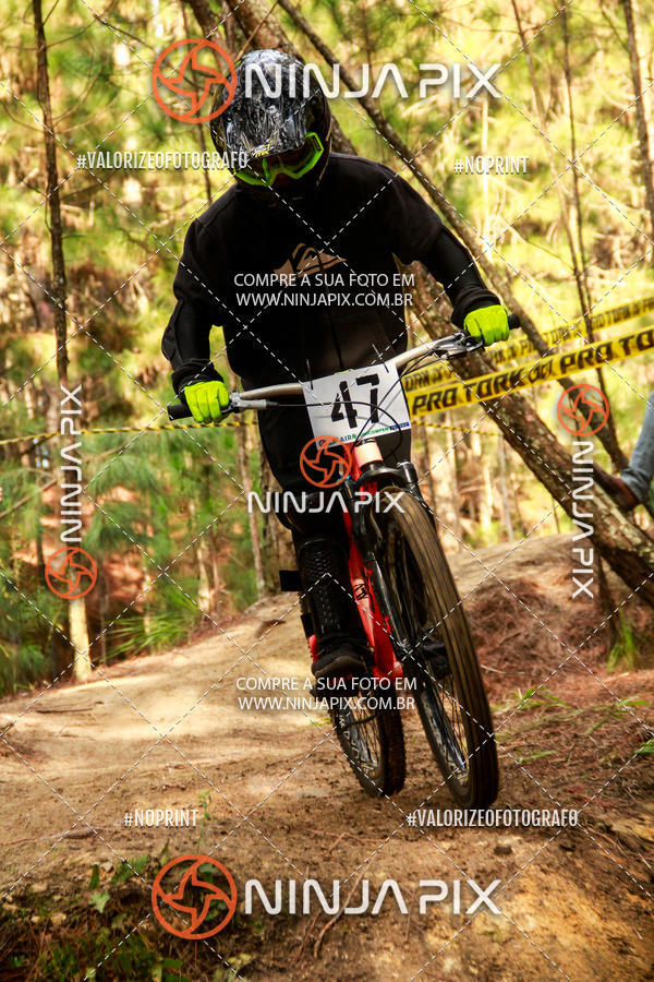Achetez vos photos de l'vnementDownhill Pedreira sur Fotop