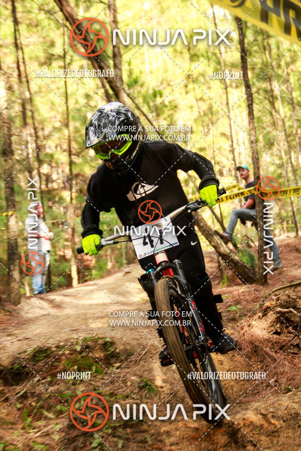 Achetez vos photos de l'vnementDownhill Pedreira sur Fotop