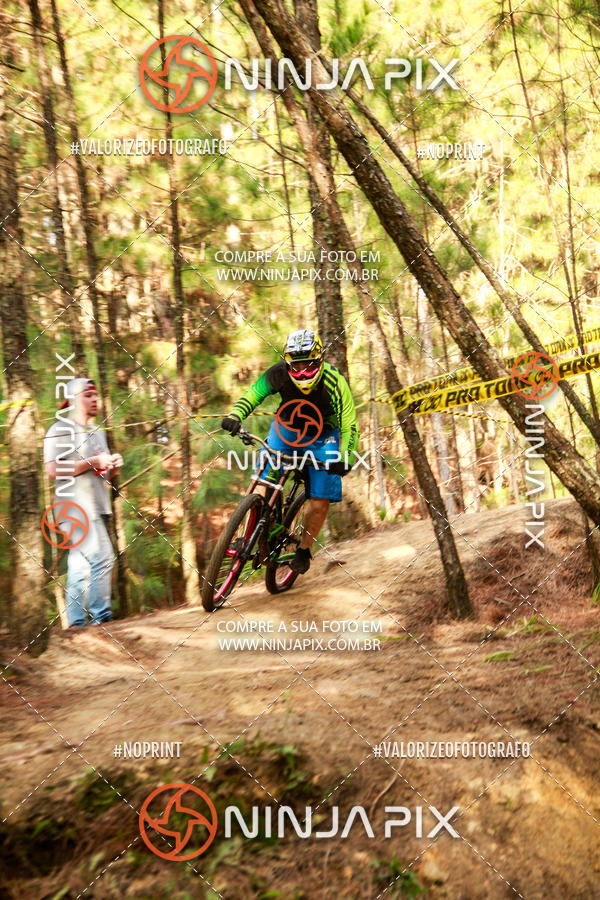 Achetez vos photos de l'vnementDownhill Pedreira sur Fotop