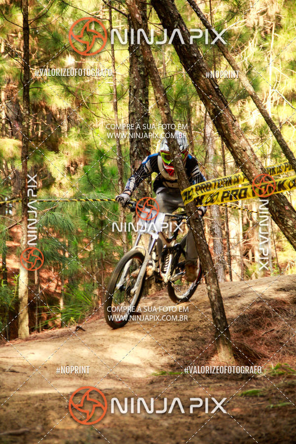 Buy your photos of the eventDownhill Pedreira on Fotop