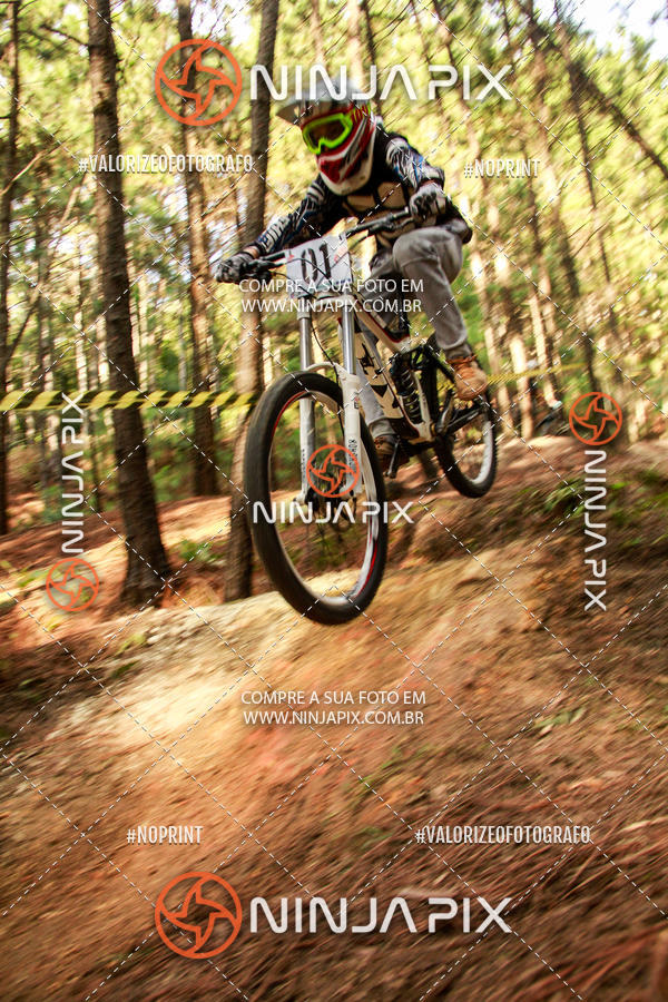 Buy your photos of the eventDownhill Pedreira on Fotop