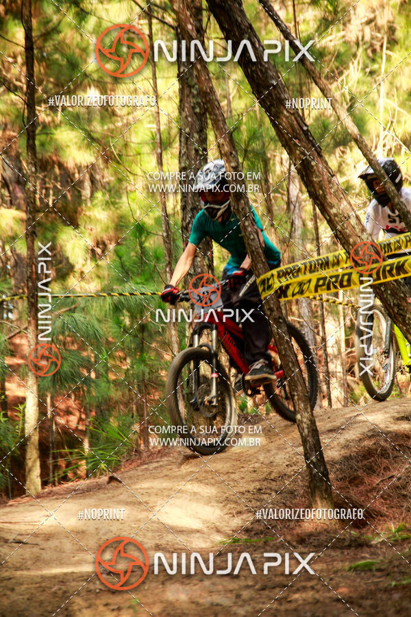 Buy your photos of the eventDownhill Pedreira on Fotop