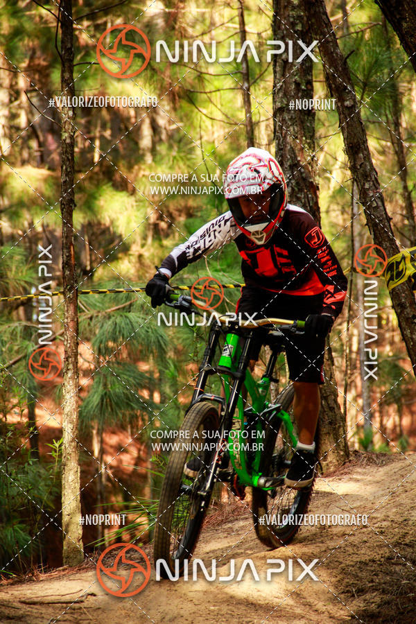 Buy your photos of the eventDownhill Pedreira on Fotop
