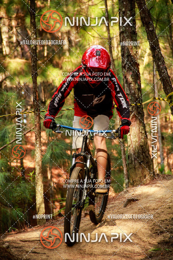 Achetez vos photos de l'vnementDownhill Pedreira sur Fotop