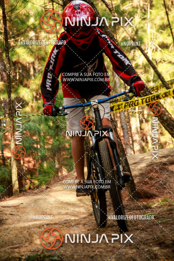 Achetez vos photos de l'vnementDownhill Pedreira sur Fotop