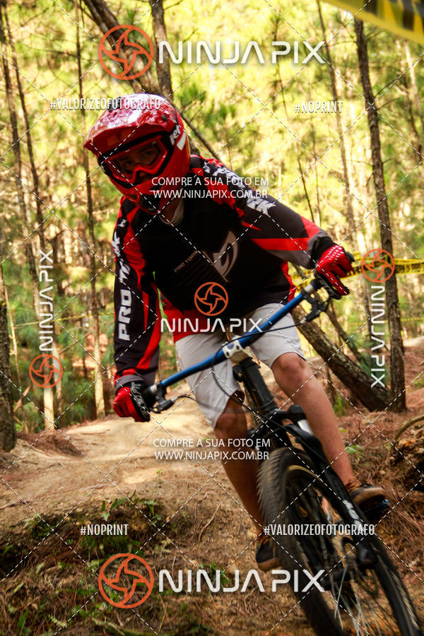 Achetez vos photos de l'vnementDownhill Pedreira sur Fotop