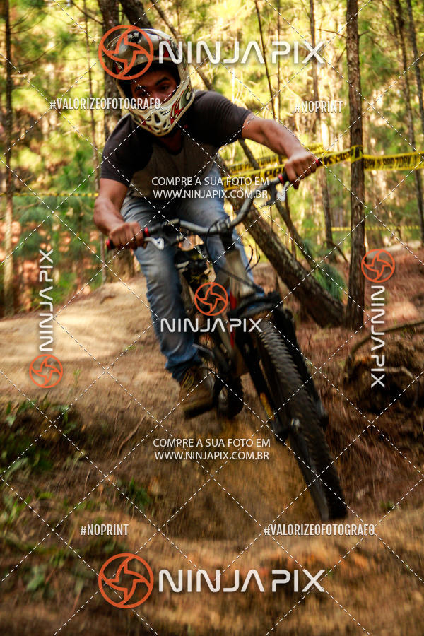 Achetez vos photos de l'vnementDownhill Pedreira sur Fotop