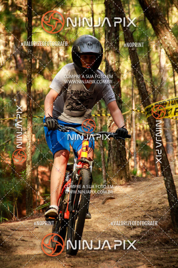 Achetez vos photos de l'vnementDownhill Pedreira sur Fotop