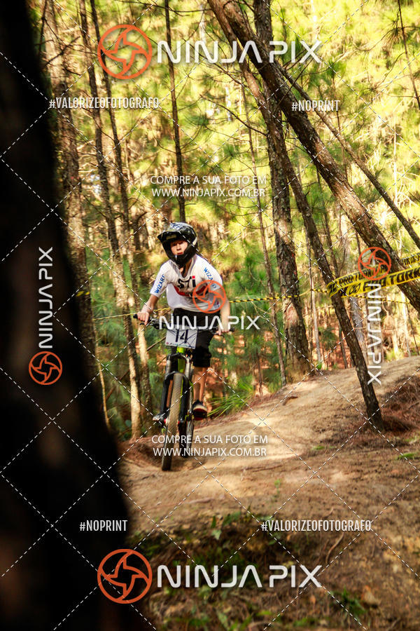 Achetez vos photos de l'vnementDownhill Pedreira sur Fotop