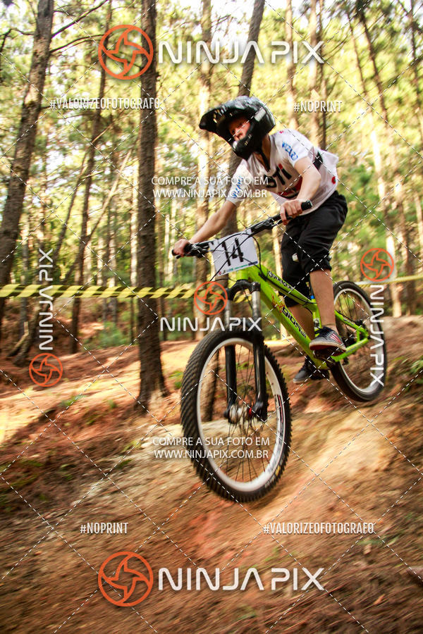 Achetez vos photos de l'vnementDownhill Pedreira sur Fotop