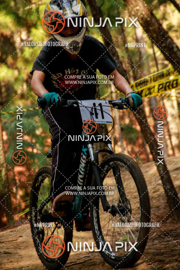 Achetez vos photos de l'vnementDownhill Pedreira sur Fotop