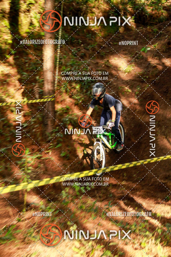 Achetez vos photos de l'vnementDownhill Pedreira sur Fotop