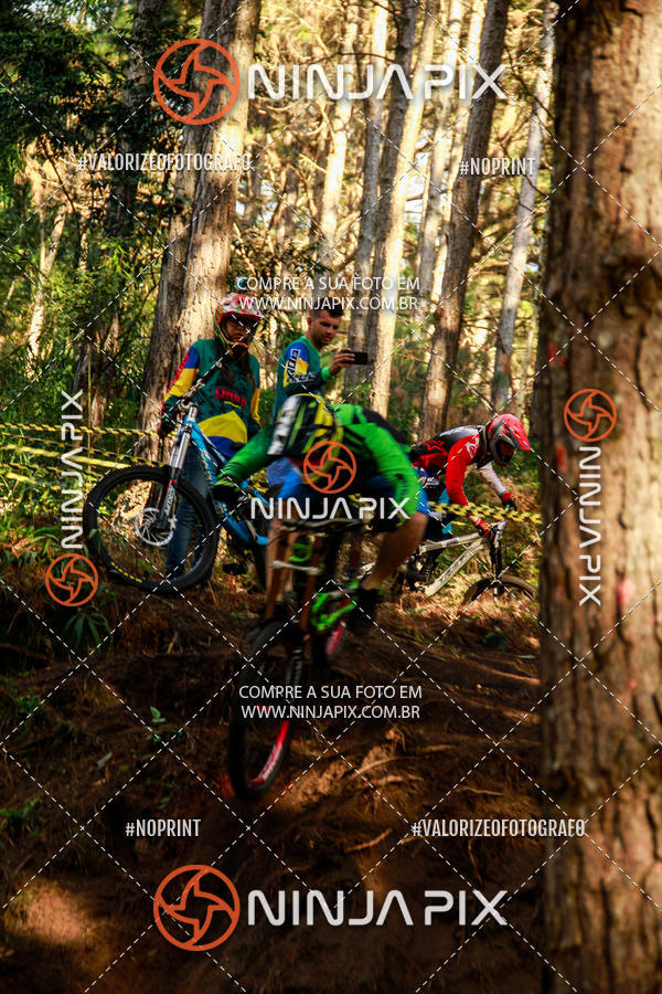 Achetez vos photos de l'vnementDownhill Pedreira sur Fotop