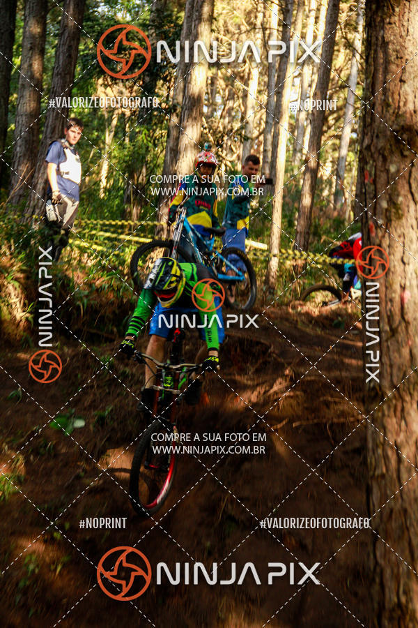 Achetez vos photos de l'vnementDownhill Pedreira sur Fotop